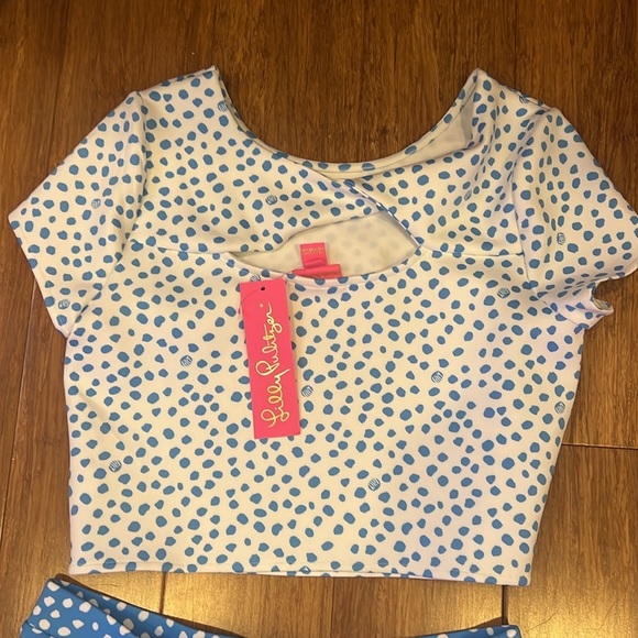 Lilly Pulitzer girls Thelma set in Zanzibar blue Lilly’s for size 16 NWT - Picture 9 of 9